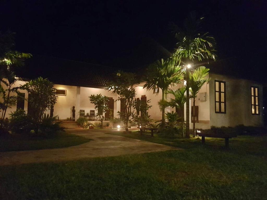 Villa Тхакхэк Экстерьер фото